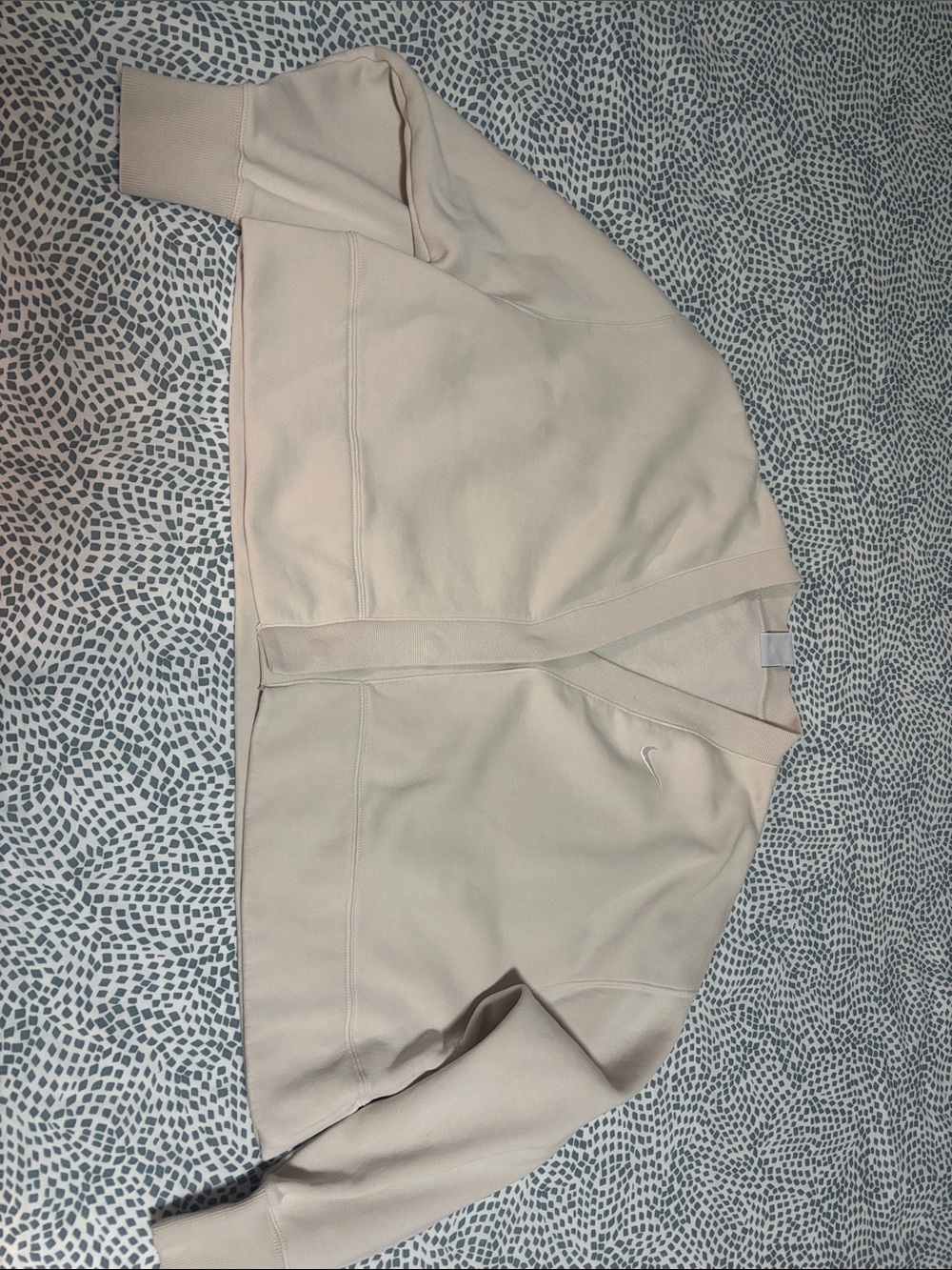 Nike woman’s oversized Beige Cropped Crew Sweatshirt